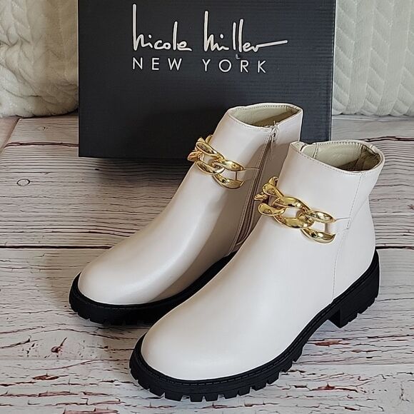 Nicole Miller Chain Link Lug Sole Combat Boot Off White Size 7.5 NWT - Picture 2 of 6